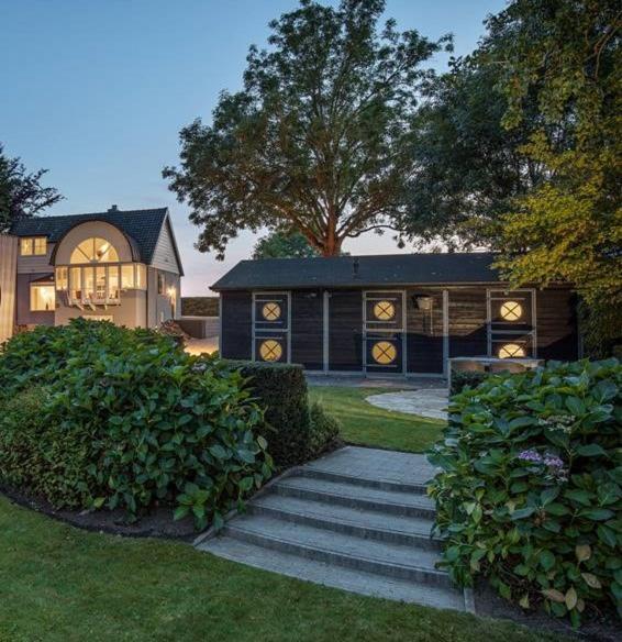 Vakantiehuis Onder De Peppel Met Sauna En Jacuzzi Wijk en Aalburg Exterior foto